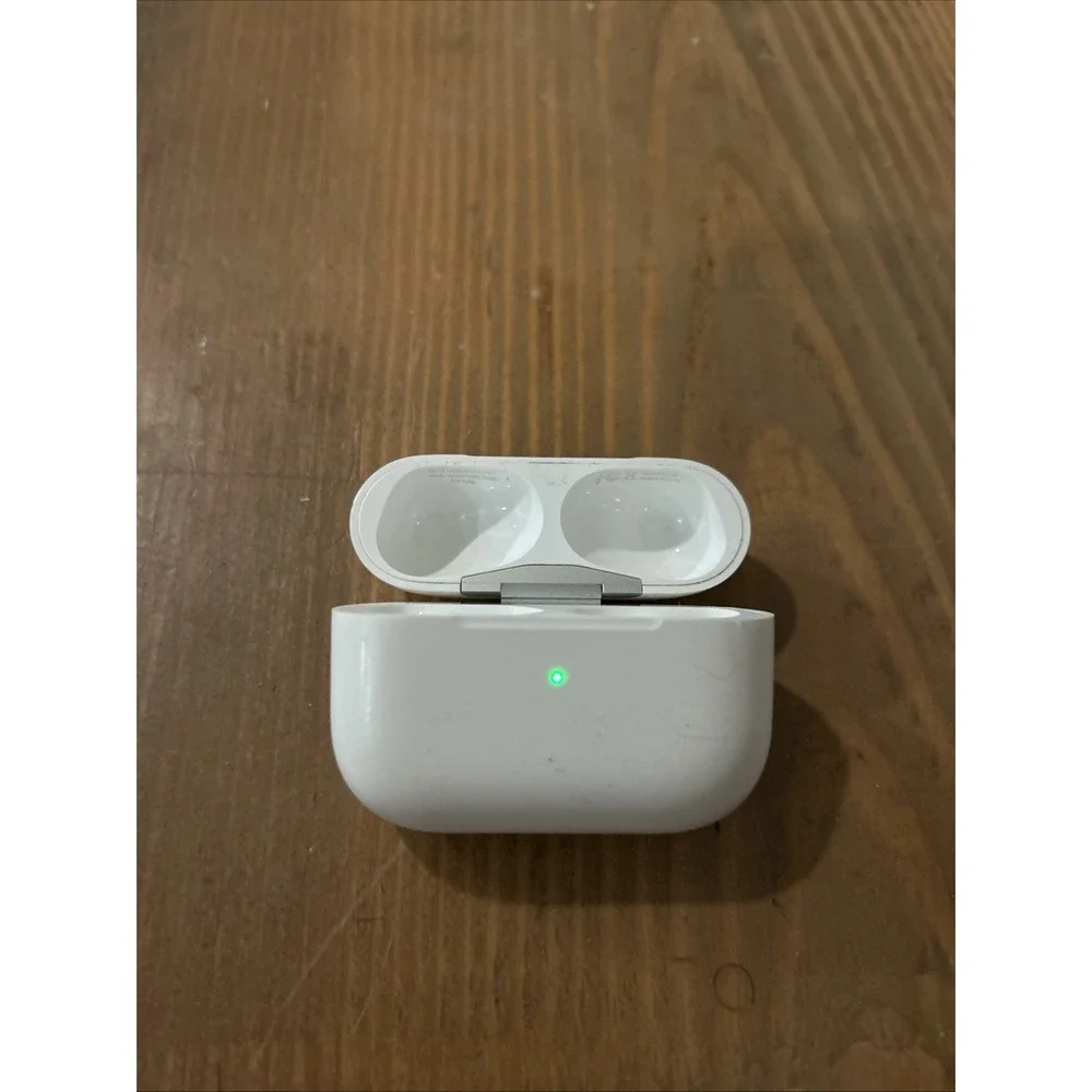Apple‎ AirPods Pro 1st Gen Replacement Charging Case Genuine A2190